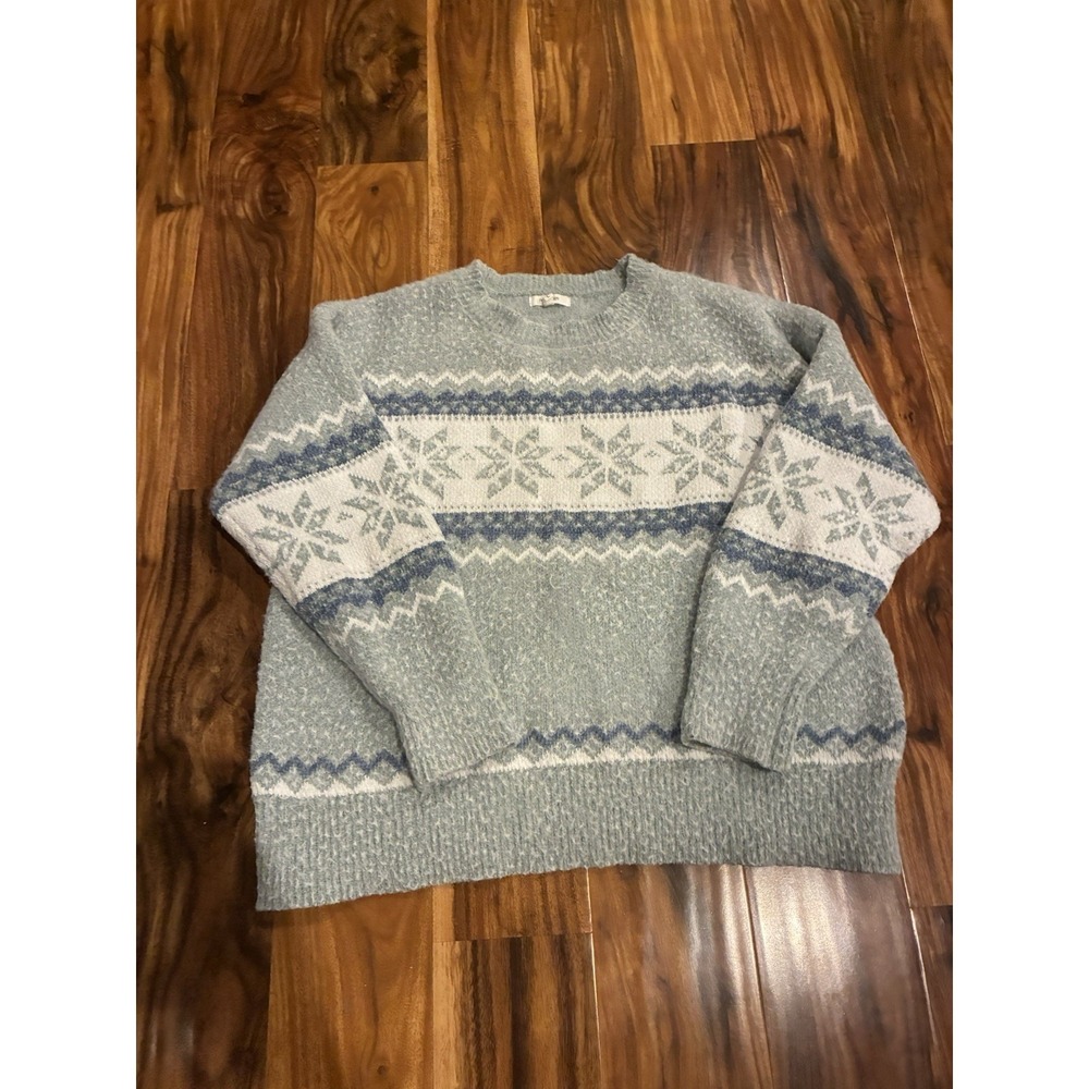 Maurices Women's Large Sweater Blue White Snowflake Fair Isle Fuzzy Knit L Soft